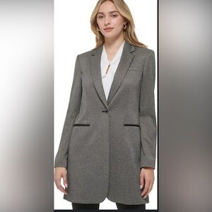 Tommy Hilfiger Women's Black and metallic blazer size 6 New